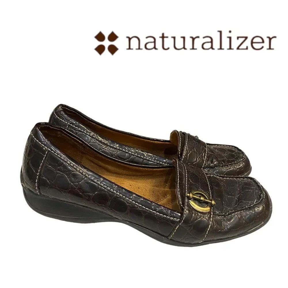 Naturalizer Women's Chance Brown Croc Slip-on Loafers 6.5
